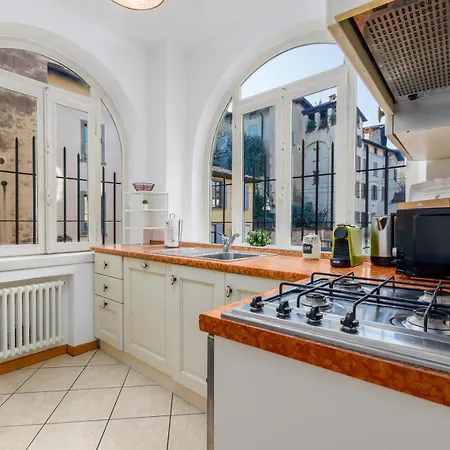 Apartment - Near Funicolar - Alta Design House 1 Bergamo