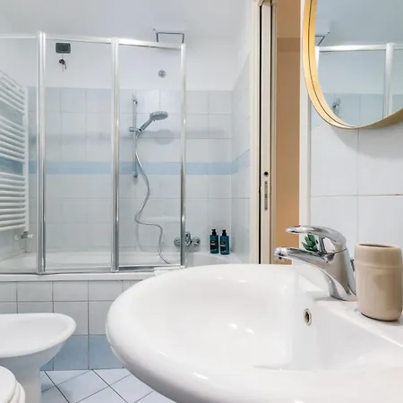 Near Funicolar Alta Design House 1 Apartman *