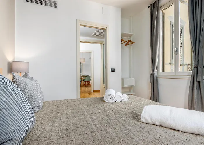 - Near Funicolar - Alta Design House 1 *