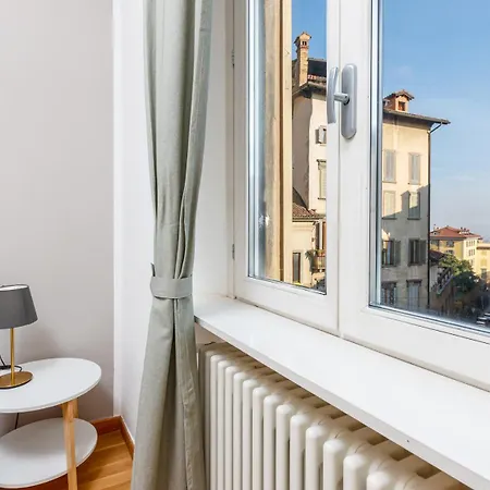 Апартаменти Near Funicolar Alta Design House 1 Бергамо